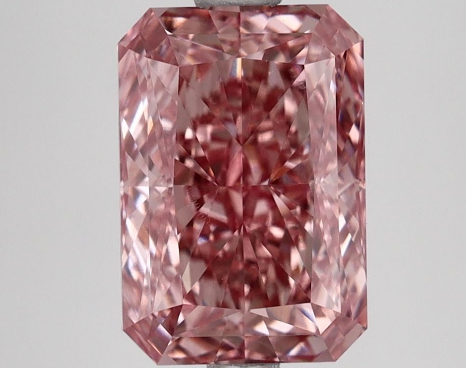 Loose Diamond - RADIANT 3.06ct Fancy Vivid Pink VS1: Loose Diamond - RADIANT 3.06ct Fancy Vivid Pink VS1 Source: This is a real non-mined Diamond that has been grown in a lab Shape: RADIANT Carats: 3.06 Color: Fancy Vivid Pink Certification: IGI Video: