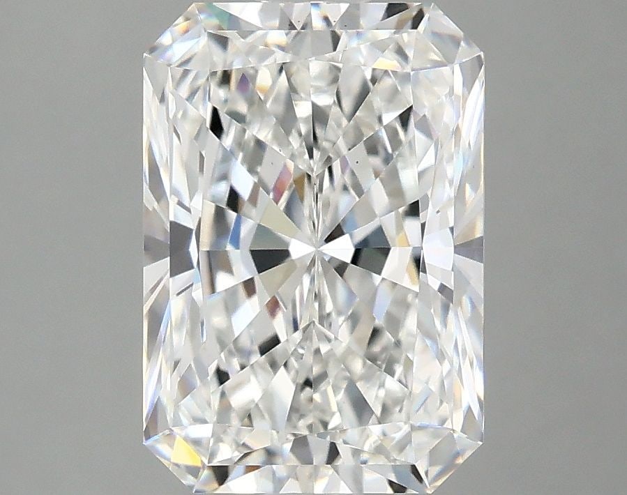 Loose Diamond - RADIANT 3.09ct E VS1: Loose Diamond - RADIANT 3.09ct E VS1 Source: This is a real non-mined Diamond that has been grown in a lab Shape: RADIANT Carats: 3.09 Color: E Clarity: VS1 Certification: IGI Video: