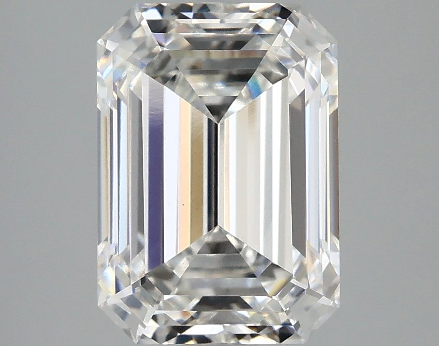 Loose Diamond - EMERALD 3.56ct E VS1: Loose Diamond - EMERALD 3.56ct E VS1 Source: This is a real non-mined Diamond that has been grown in a lab Shape: EMERALD Carats: 3.56 Color: E Clarity: VS1 Certification: IGI Condition: Pre-Owned PLE