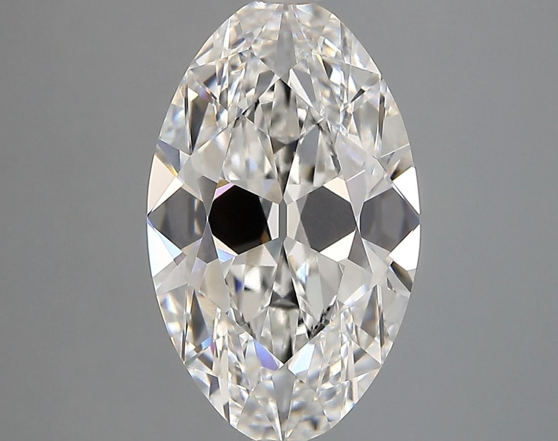 Loose Diamond - OVAL 4.02ct E VVS2: Loose Diamond - OVAL 4.02ct E VVS2 Source: This is a real non-mined Diamond that has been grown in a lab Shape: OVAL Carats: 4.02 Color: E Clarity: VVS2 Certification: IGI Video: