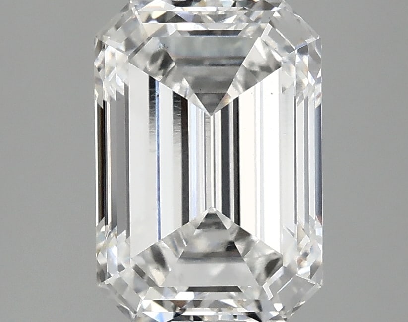 Loose Diamond - EMERALD 2.91ct E VS2: Loose Diamond - EMERALD 2.91ct E VS2 Source: This is a real non-mined Diamond that has been grown in a lab Shape: EMERALD Carats: 2.91 Color: E Clarity: VS2 Certification: IGI Condition: Pre-Owned PLE