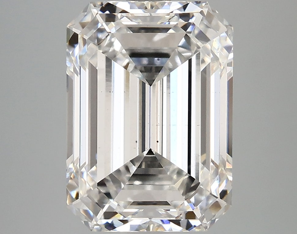 Loose Diamond - EMERALD 5.05ct E VS2: Loose Diamond - EMERALD 5.05ct E VS2 Source: This is a real non-mined Diamond that has been grown in a lab Shape: EMERALD Carats: 5.05 Color: E Clarity: VS2 Certification: IGI Condition: Pre-Owned PLE