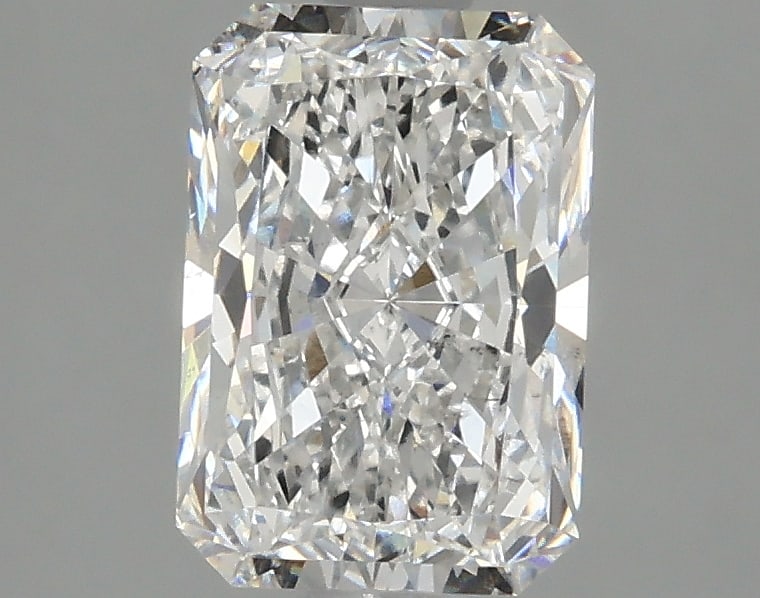 Loose Diamond - RADIANT 1.69ct E VS2: Loose Diamond - RADIANT 1.69ct E VS2 Source: This is a real non-mined Diamond that has been grown in a lab Shape: RADIANT Carats: 1.69 Color: E Clarity: VS2 Certification: IGI Condition: Pre-Owned PLE