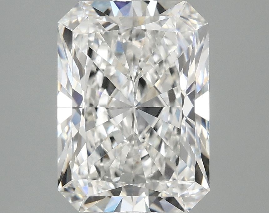 Loose Diamond - RADIANT 3.03ct E VS1: Loose Diamond - RADIANT 3.03ct E VS1 Source: This is a real non-mined Diamond that has been grown in a lab Shape: RADIANT Carats: 3.03 Color: E Clarity: VS1 Certification: IGI Video: