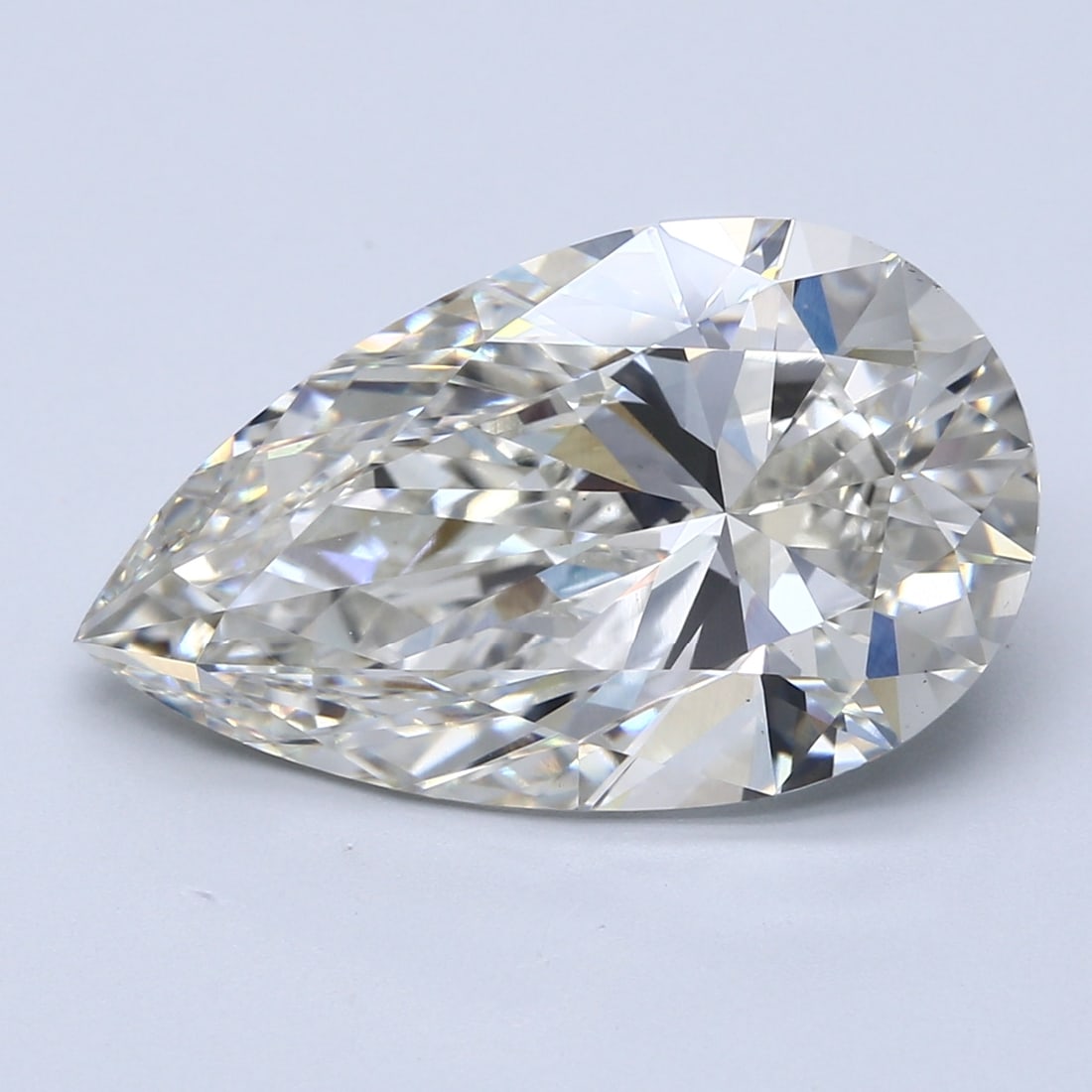Loose Diamond - PEAR 10.02ct I VS1: Loose Diamond - PEAR 10.02ct I VS1 Source: This is a real non-mined Diamond that has been grown in a lab Shape: PEAR Carats: 10.02 Color: I Clarity: VS1 Certification: IGI Condition: Pre-Owned PLEASE 