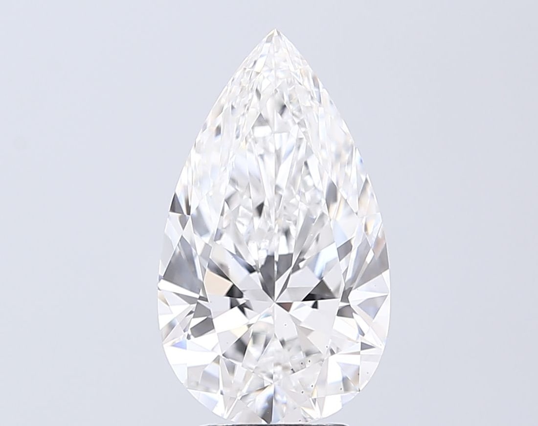 Loose Diamond - PEAR 4.04ct E VS2: Loose Diamond - PEAR 4.04ct E VS2 Source: This is a real non-mined Diamond that has been grown in a lab Shape: PEAR Carats: 4.04 Color: E Clarity: VS2 Certification: IGI Video: