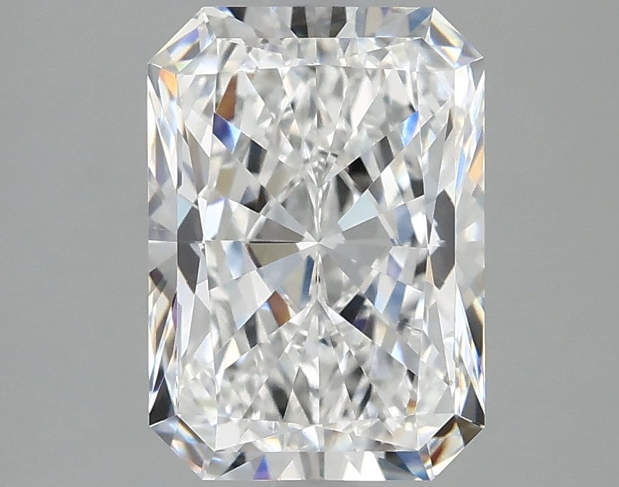 Loose Diamond - RADIANT 2.35ct D VS2: Loose Diamond - RADIANT 2.35ct D VS2 Source: This is a real non-mined Diamond that has been grown in a lab Shape: RADIANT Carats: 2.35 Color: D Clarity: VS2 Certification: IGI Condition: Pre-Owned PLE