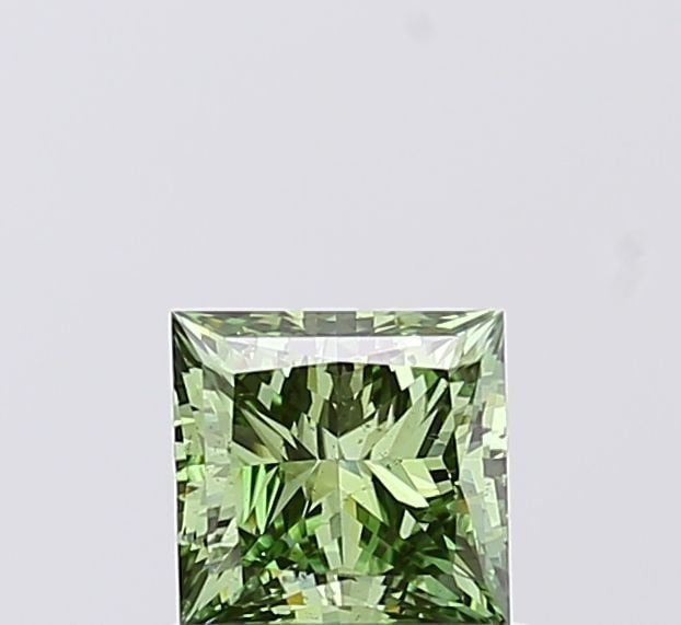 Loose Diamond - PRINCESS 0.9ct Fancy Vivid Green SI1: Loose Diamond - PRINCESS 0.9ct Fancy Vivid Green SI1 Source: This is a real non-mined Diamond that has been grown in a lab Shape: PRINCESS Carats: 0.9 Color: Fancy Vivid Green Certification: IGI Video