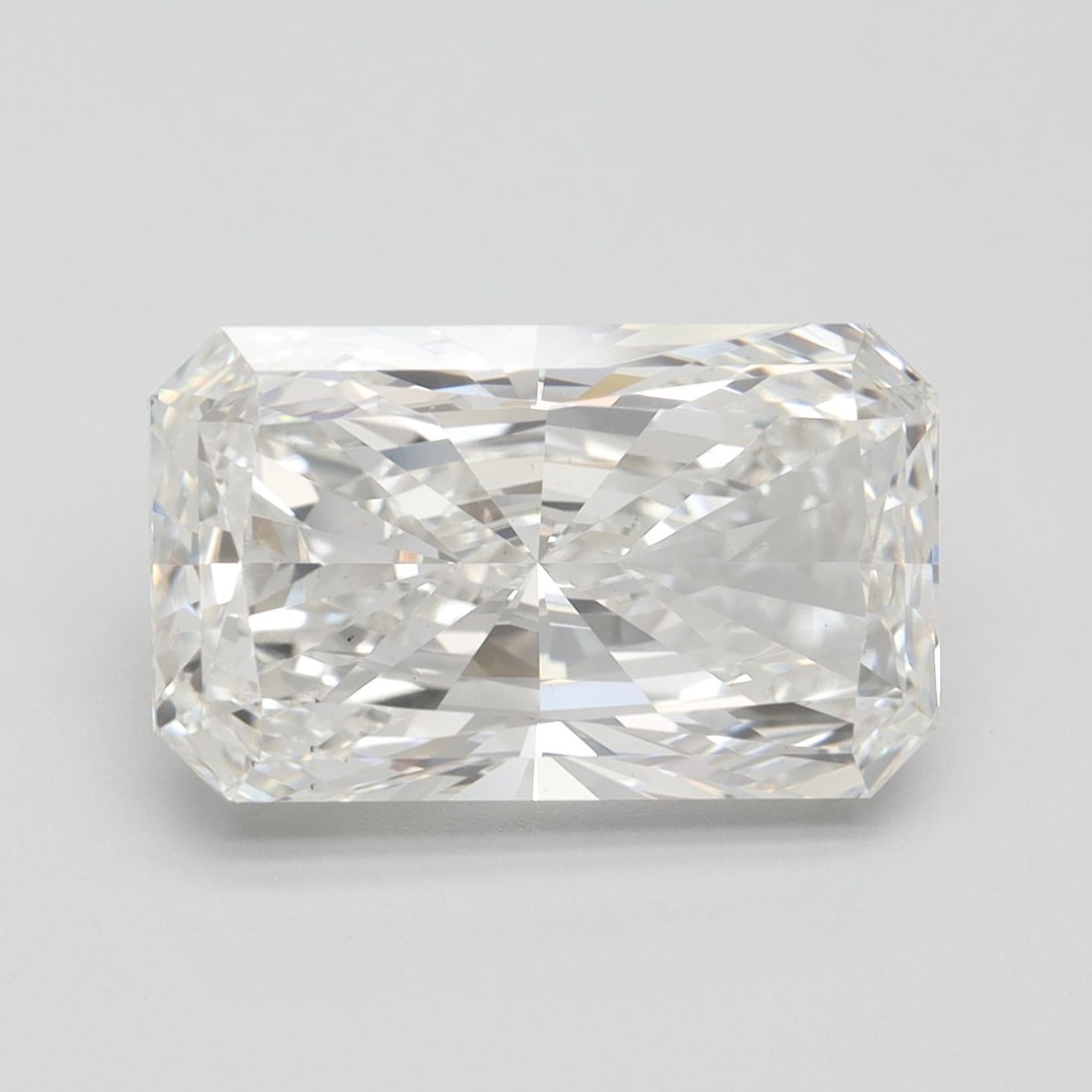 Loose Diamond - RADIANT 7.02ct G VS2: Loose Diamond - RADIANT 7.02ct G VS2 Source: This is a real non-mined Diamond that has been grown in a lab Shape: RADIANT Carats: 7.02 Color: G Clarity: VS2 Certification: IGI Video: