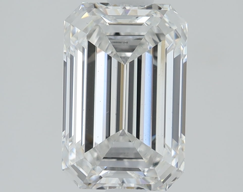 Loose Diamond - EMERALD 1.39ct E VS2: Loose Diamond - EMERALD 1.39ct E VS2 Source: This is a real non-mined Diamond that has been grown in a lab Shape: EMERALD Carats: 1.39 Color: E Clarity: VS2 Certification: IGI Condition: Pre-Owned PLE