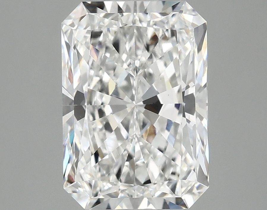 Loose Diamond - RADIANT 3.1ct E VS1: Loose Diamond - RADIANT 3.1ct E VS1 Source: This is a real non-mined Diamond that has been grown in a lab Shape: RADIANT Carats: 3.1 Color: E Clarity: VS1 Certification: IGI Video: