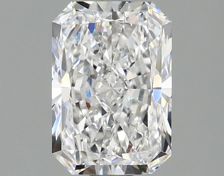 Loose Diamond - RADIANT 1.57ct D VS2: Loose Diamond - RADIANT 1.57ct D VS2 Source: This is a real non-mined Diamond that has been grown in a lab Shape: RADIANT Carats: 1.57 Color: D Clarity: VS2 Certification: IGI Condition: Pre-Owned PLE