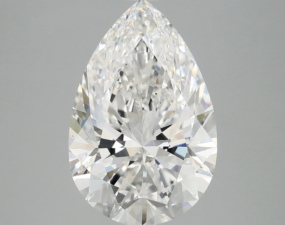 Loose Diamond - PEAR 4.05ct E VS2: Loose Diamond - PEAR 4.05ct E VS2 Source: This is a real non-mined Diamond that has been grown in a lab Shape: PEAR Carats: 4.05 Color: E Clarity: VS2 Certification: IGI Condition: Pre-Owned PLEASE