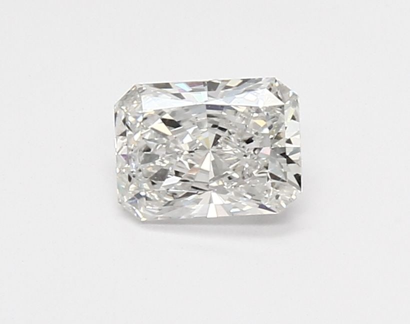 Loose Diamond - RADIANT 0.76ct G VS1: Loose Diamond - RADIANT 0.76ct G VS1 Source: This is a real non-mined Diamond that has been grown in a lab Shape: RADIANT Carats: 0.76 Color: G Clarity: VS1 Certification: IGI Video: