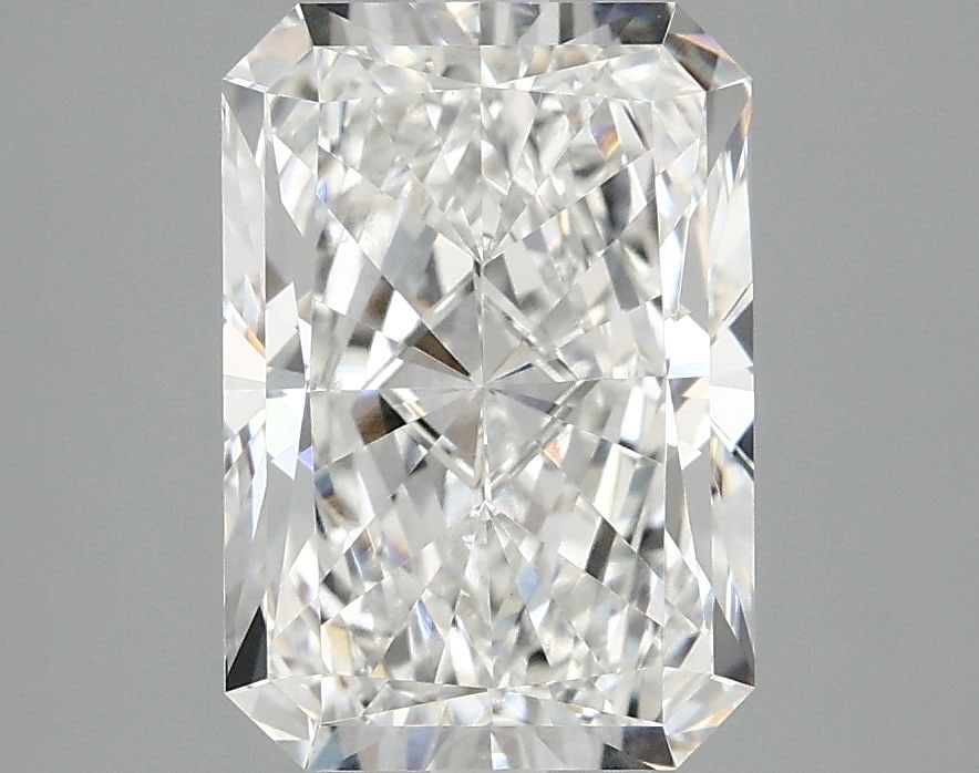 Loose Diamond - RADIANT 3.01ct F VS1: Loose Diamond - RADIANT 3.01ct F VS1 Source: This is a real non-mined Diamond that has been grown in a lab Shape: RADIANT Carats: 3.01 Color: F Clarity: VS1 Certification: IGI Video: