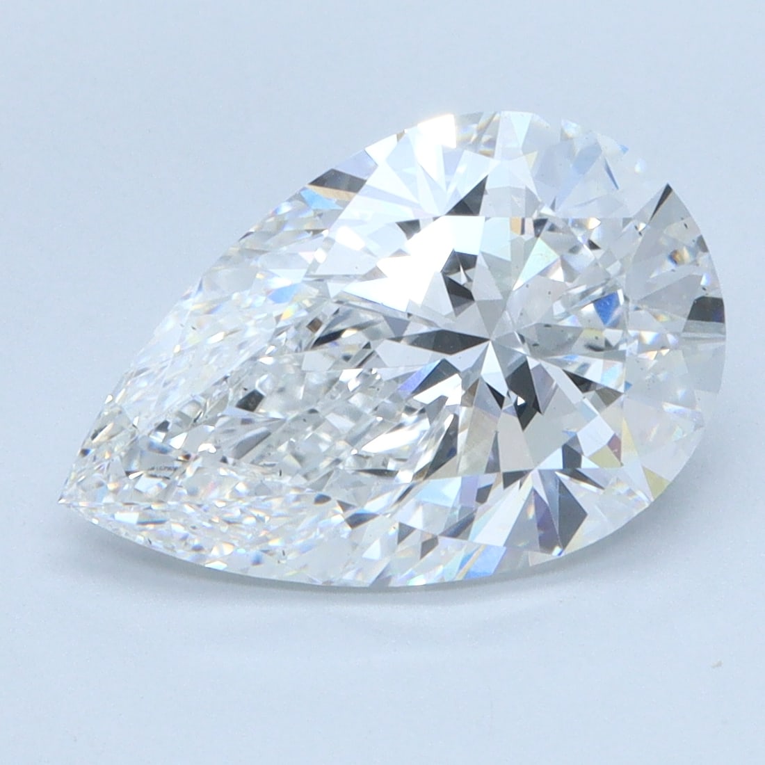 Loose Diamond - PEAR 2.97ct D VS2: Loose Diamond - PEAR 2.97ct D VS2 Source: This is a real non-mined Diamond that has been grown in a lab Shape: PEAR Carats: 2.97 Color: D Clarity: VS2 Certification: IGI Condition: Pre-Owned PLEASE