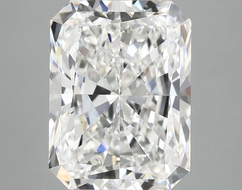 Loose Diamond - RADIANT 4.1ct D VVS2: Loose Diamond - RADIANT 4.1ct D VVS2 Source: This is a real non-mined Diamond that has been grown in a lab Shape: RADIANT Carats: 4.1 Color: D Clarity: VVS2 Certification: IGI Video: