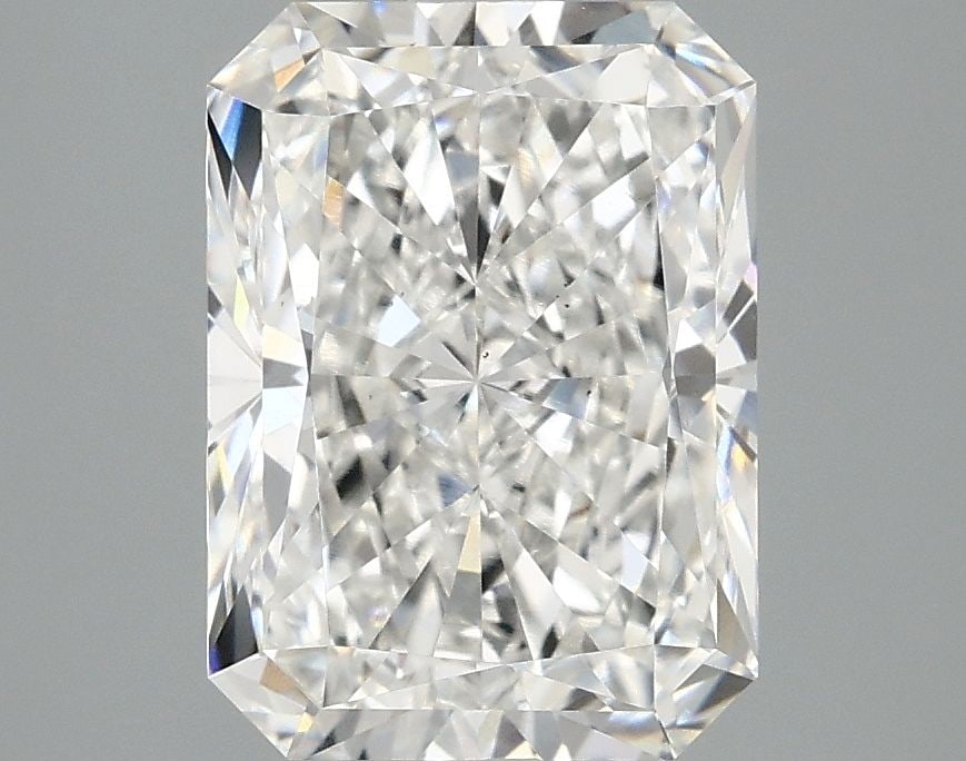 Loose Diamond - RADIANT 3.1ct F VS2: Loose Diamond - RADIANT 3.1ct F VS2 Source: This is a real non-mined Diamond that has been grown in a lab Shape: RADIANT Carats: 3.1 Color: F Clarity: VS2 Certification: IGI Video: