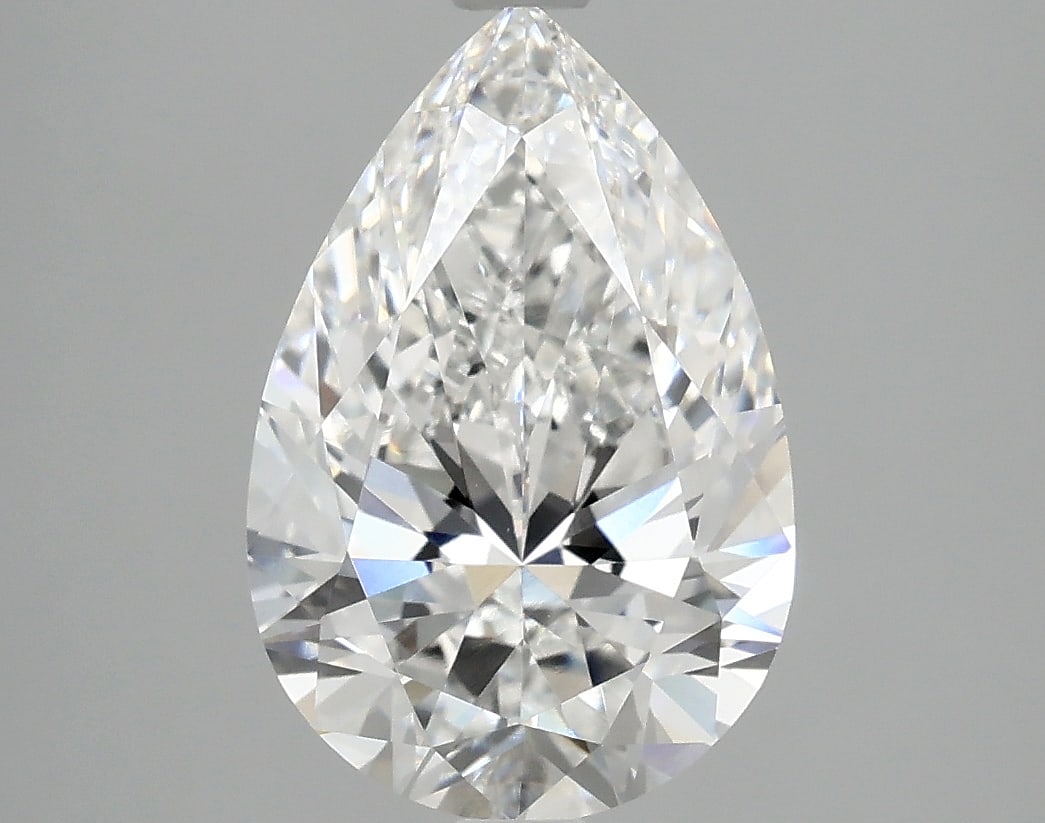 Loose Diamond - PEAR 2.96ct E VS1: Loose Diamond - PEAR 2.96ct E VS1 Source: This is a real non-mined Diamond that has been grown in a lab Shape: PEAR Carats: 2.96 Color: E Clarity: VS1 Certification: IGI Condition: Pre-Owned PLEASE NO