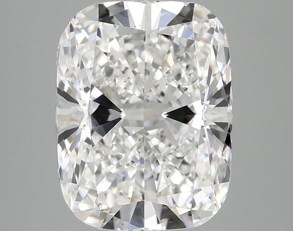 Loose Diamond - CUSHION 4.06ct D VS2: Loose Diamond - CUSHION 4.06ct D VS2 Source: This is a real non-mined Diamond that has been grown in a lab Shape: CUSHION Carats: 4.06 Color: D Clarity: VS2 Certification: IGI Condition: Pre-Owned PLE