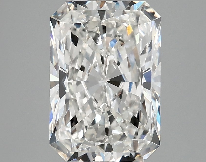 Loose Diamond - RADIANT 2.91ct F VVS2: Loose Diamond - RADIANT 2.91ct F VVS2 Source: This is a real non-mined Diamond that has been grown in a lab Shape: RADIANT Carats: 2.91 Color: F Clarity: VVS2 Certification: IGI Condition: Pre-Owned P