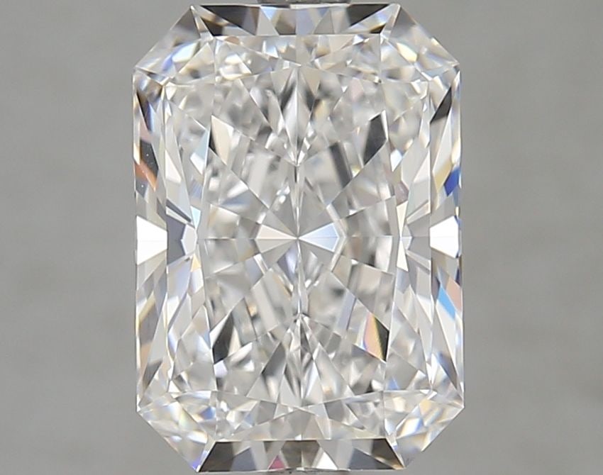 Loose Diamond - RADIANT 4.52ct D VVS2: Loose Diamond - RADIANT 4.52ct D VVS2 Source: This is a real non-mined Diamond that has been grown in a lab Shape: RADIANT Carats: 4.52 Color: D Clarity: VVS2 Certification: GIA Video: