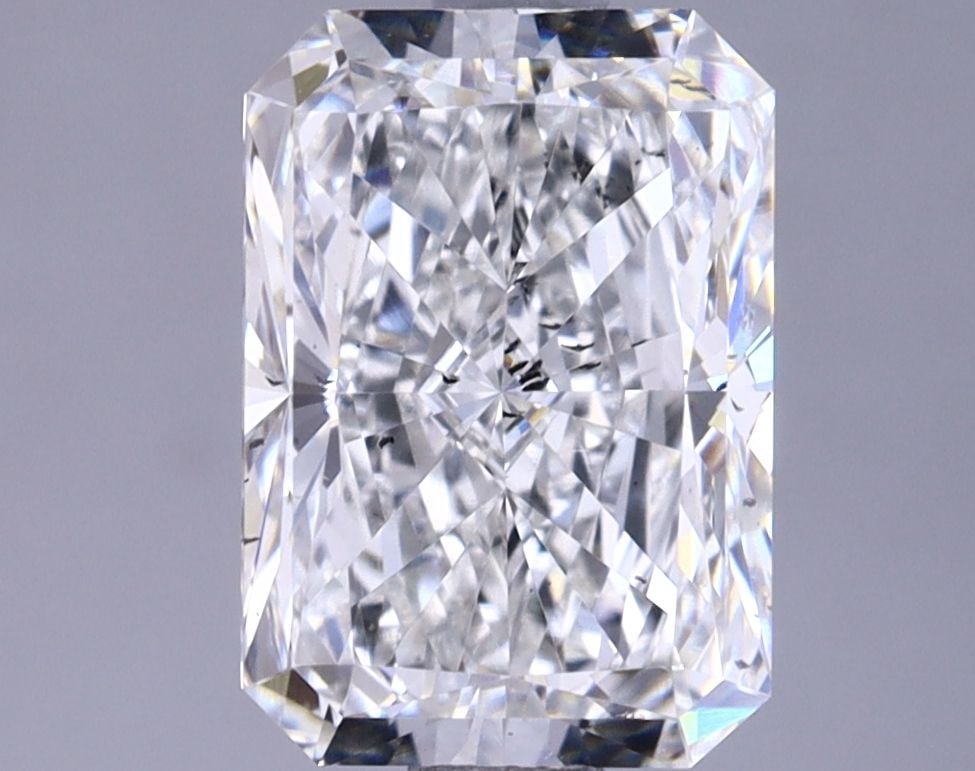 Loose Diamond - RADIANT 1.81ct G VS2: Loose Diamond - RADIANT 1.81ct G VS2 Source: This is a real non-mined Diamond that has been grown in a lab Shape: RADIANT Carats: 1.81 Color: G Clarity: VS2 Certification: IGI Video: