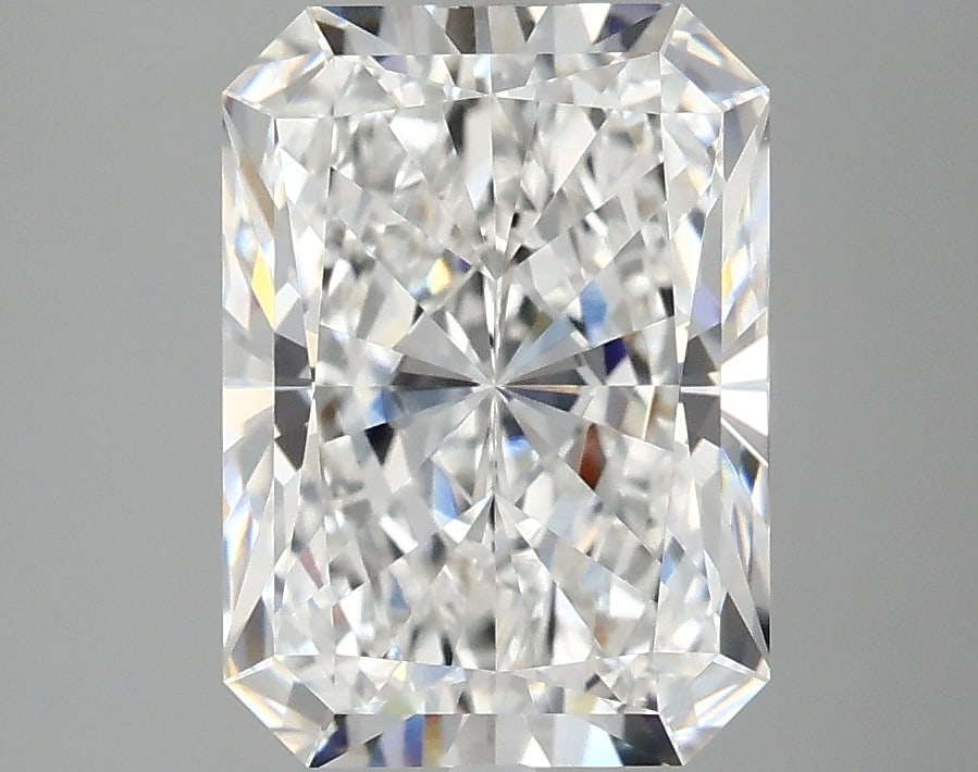 Loose Diamond - RADIANT 3.2ct D VVS2: Loose Diamond - RADIANT 3.2ct D VVS2 Source: This is a real non-mined Diamond that has been grown in a lab Shape: RADIANT Carats: 3.2 Color: D Clarity: VVS2 Certification: IGI Condition: Pre-Owned PLE