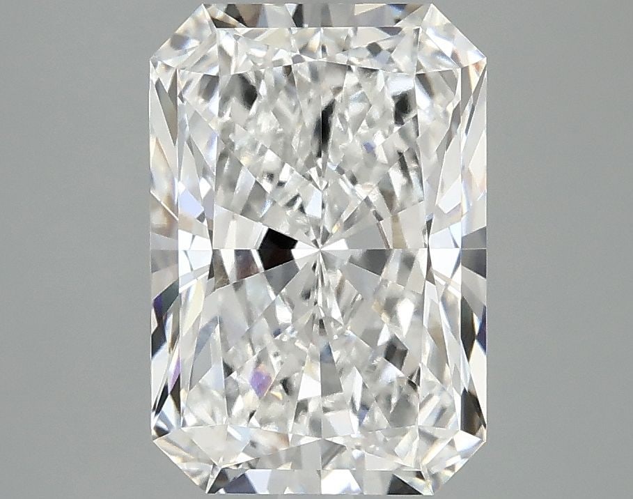 Loose Diamond - RADIANT 3.06ct E VVS2: Loose Diamond - RADIANT 3.06ct E VVS2 Source: This is a real non-mined Diamond that has been grown in a lab Shape: RADIANT Carats: 3.06 Color: E Clarity: VVS2 Certification: IGI Video: