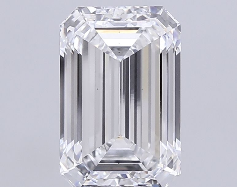 Loose Diamond - EMERALD 8.01ct E VS2: Loose Diamond - EMERALD 8.01ct E VS2 Source: This is a real non-mined Diamond that has been grown in a lab Shape: EMERALD Carats: 8.01 Color: E Clarity: VS2 Certification: IGI PLEASE NOTE: Framed, Lar