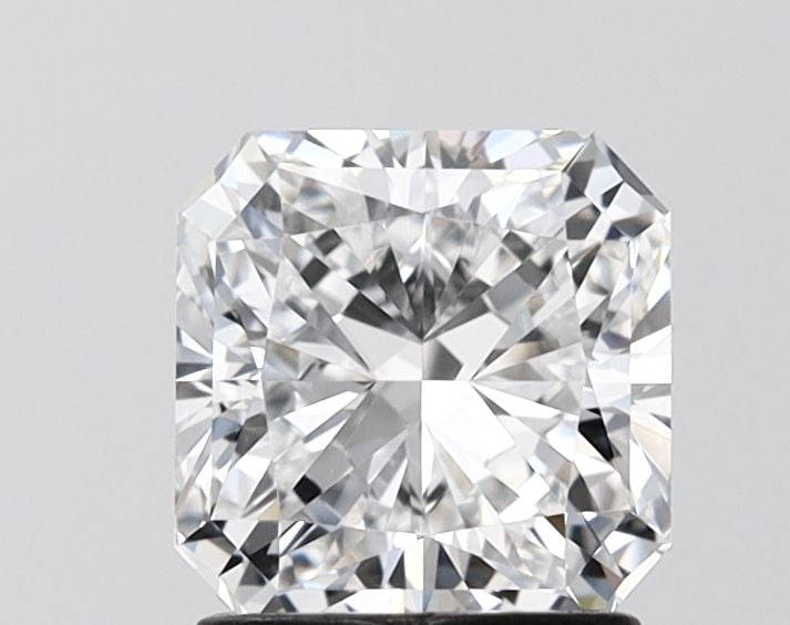 Loose Diamond - SQUARE RADIANT 1.57ct D VS1: Loose Diamond - SQUARE RADIANT 1.57ct D VS1 Source: This is a real non-mined Diamond that has been grown in a lab Shape: SQUARE RADIANT Carats: 1.57 Color: D Clarity: VS1 Certification: IGI Video: