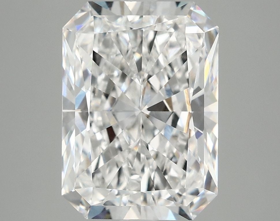 Loose Diamond - RADIANT 4.12ct E VVS2: Loose Diamond - RADIANT 4.12ct E VVS2 Source: This is a real non-mined Diamond that has been grown in a lab Shape: RADIANT Carats: 4.12 Color: E Clarity: VVS2 Certification: IGI Video: