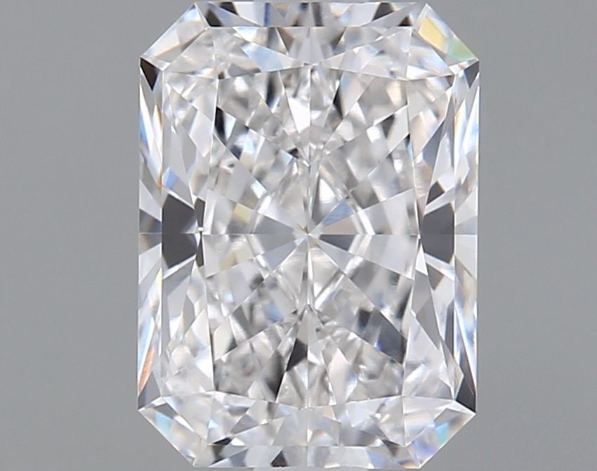 Loose Diamond - RADIANT 1.55ct E VVS2: Loose Diamond - RADIANT 1.55ct E VVS2 Source: This is a real non-mined Diamond that has been grown in a lab Shape: RADIANT Carats: 1.55 Color: E Clarity: VVS2 Certification: IGI Video: