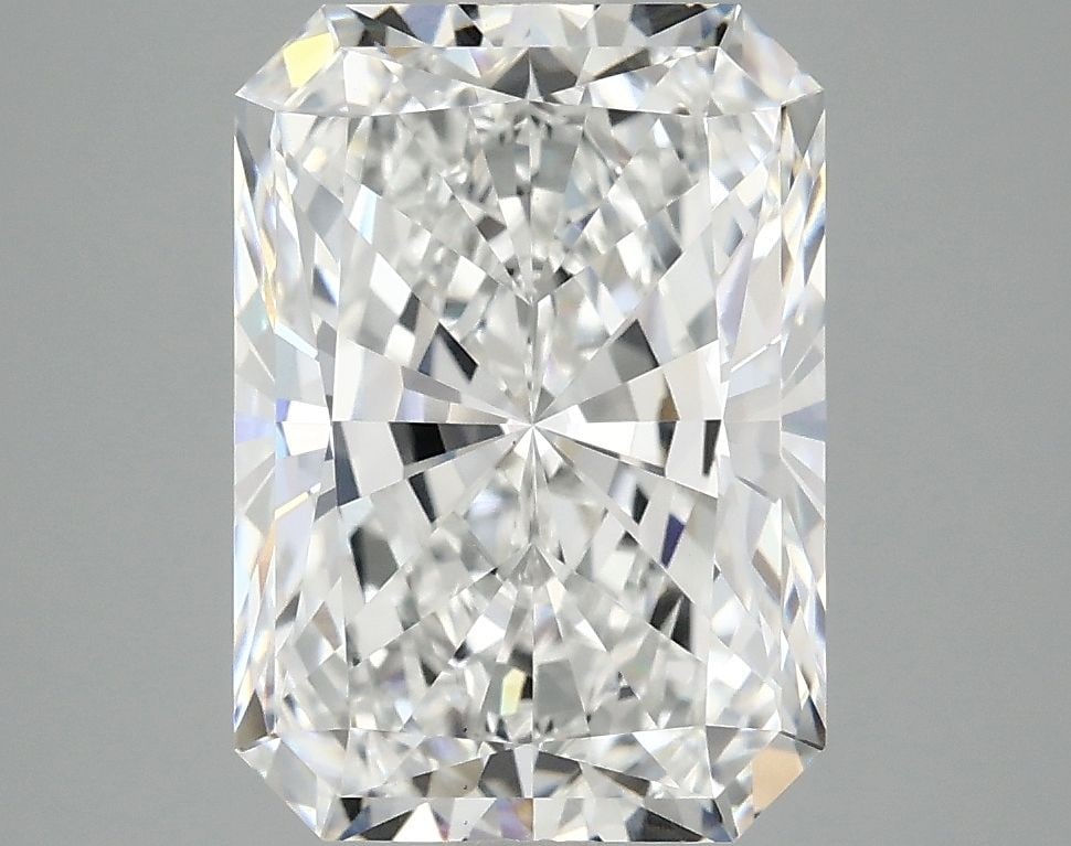 Loose Diamond - RADIANT 4.1ct E VS1: Loose Diamond - RADIANT 4.1ct E VS1 Source: This is a real non-mined Diamond that has been grown in a lab Shape: RADIANT Carats: 4.1 Color: E Clarity: VS1 Certification: IGI PLEASE NOTE: Framed, Large