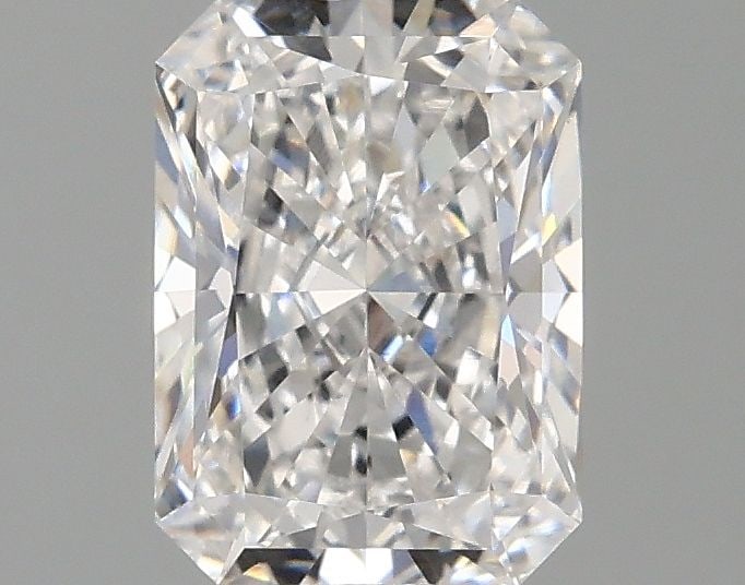 Loose Diamond - RADIANT 1.58ct D VVS2: Loose Diamond - RADIANT 1.58ct D VVS2 Source: This is a real non-mined Diamond that has been grown in a lab Shape: RADIANT Carats: 1.58 Color: D Clarity: VVS2 Certification: IGI Video: