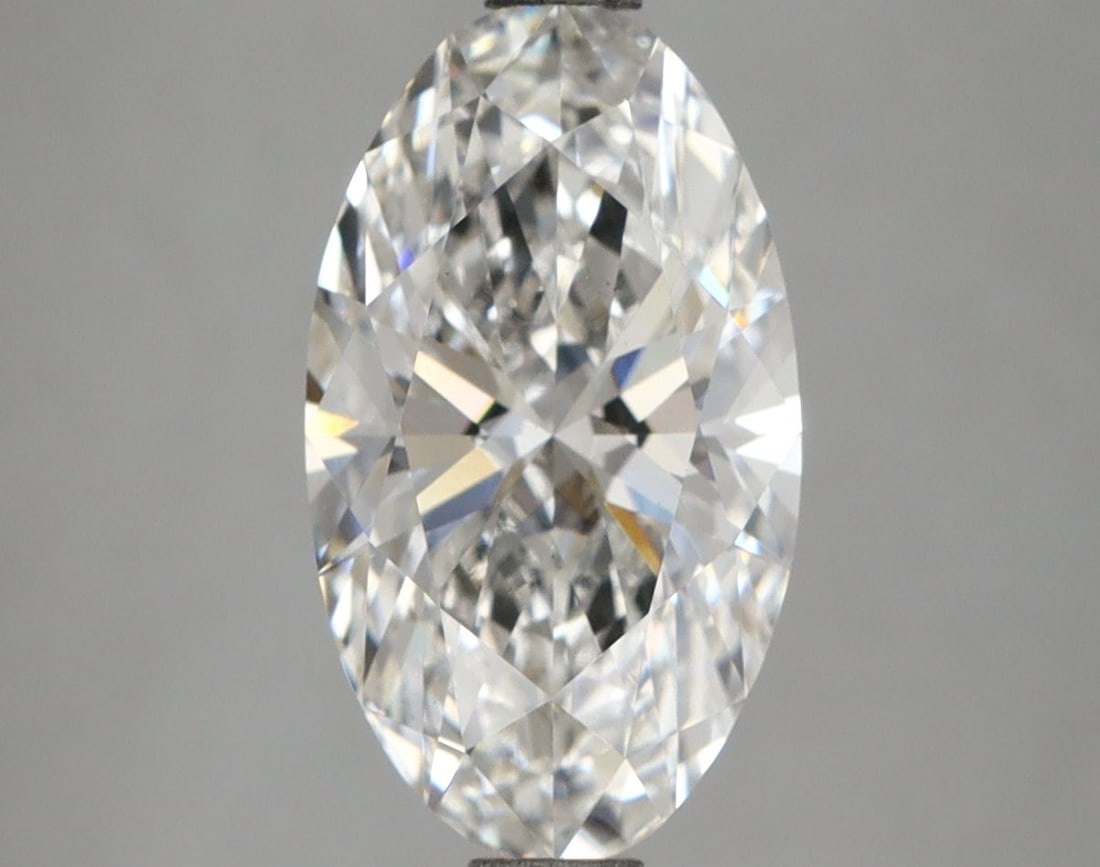 Loose Diamond - OVAL 2.81ct E VS1: Loose Diamond - OVAL 2.81ct E VS1 Source: This is a real non-mined Diamond that has been grown in a lab Shape: OVAL Carats: 2.81 Color: E Clarity: VS1 Certification: IGI Video: