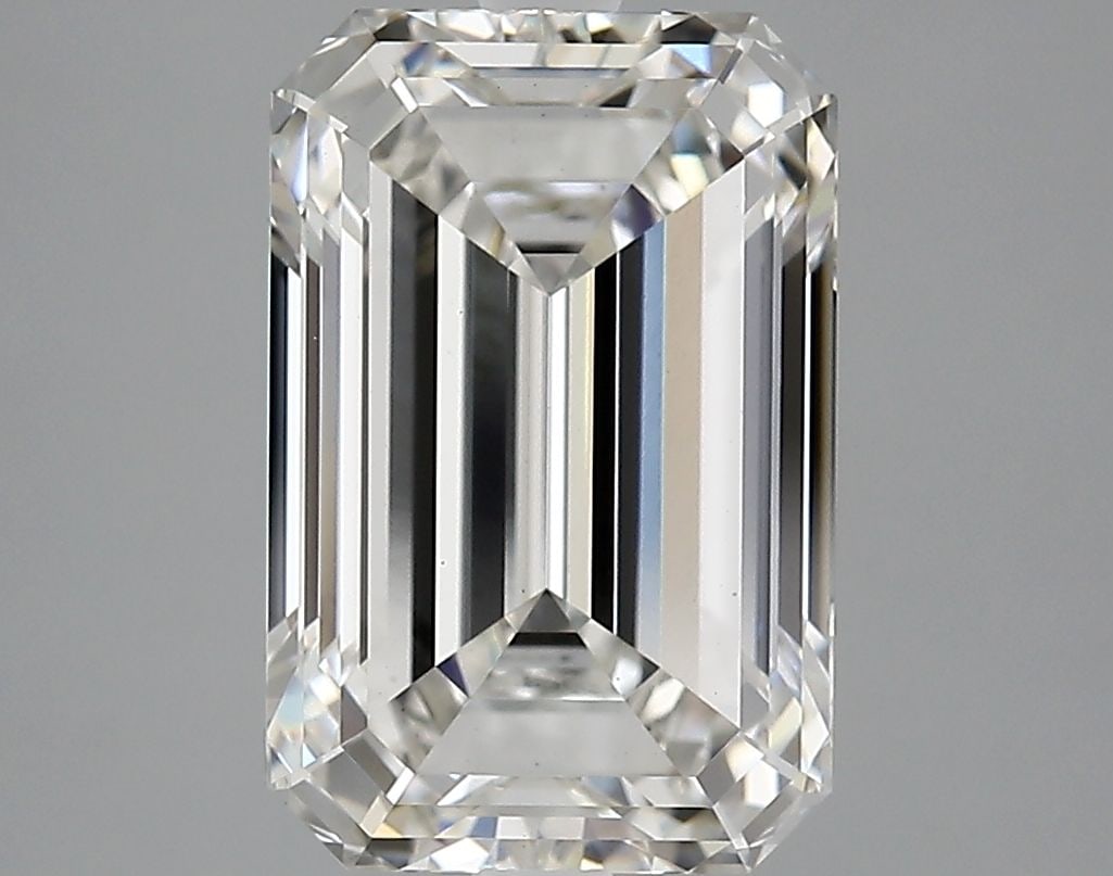 Loose Diamond - EMERALD 4.28ct G VS1: Loose Diamond - EMERALD 4.28ct G VS1 Source: This is a real non-mined Diamond that has been grown in a lab Shape: EMERALD Carats: 4.28 Color: G Clarity: VS1 Certification: IGI Video: