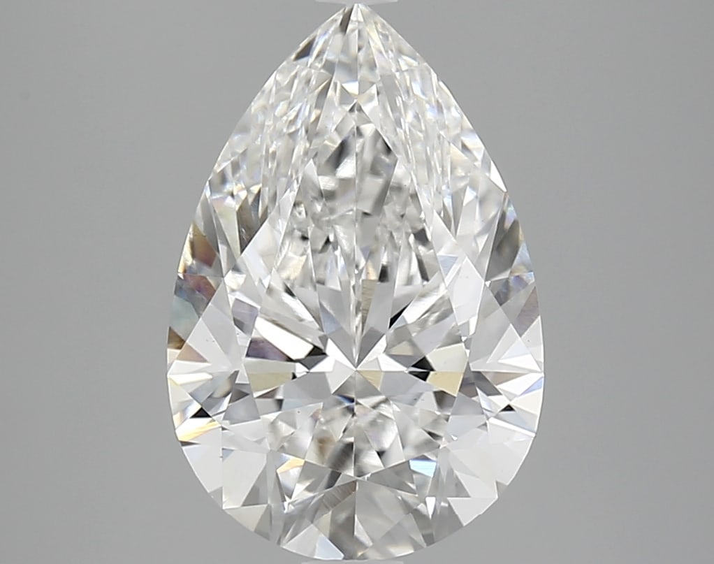 Loose Diamond - PEAR 3.9ct F VS1: Loose Diamond - PEAR 3.9ct F VS1 Source: This is a real non-mined Diamond that has been grown in a lab Shape: PEAR Carats: 3.9 Color: F Clarity: VS1 Certification: IGI Condition: Pre-Owned PLEASE NOTE