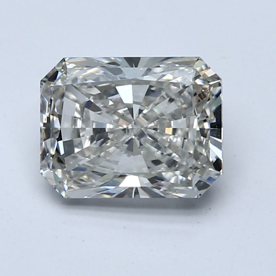 Loose Diamond - RADIANT 2.28ct D VS1: Loose Diamond - RADIANT 2.28ct D VS1 Source: This is a real non-mined Diamond that has been grown in a lab Shape: RADIANT Carats: 2.28 Color: D Clarity: VS1 Certification: IGI Video: