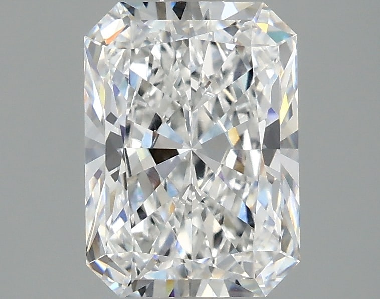 Loose Diamond - RADIANT 2.07ct D VVS2: Loose Diamond - RADIANT 2.07ct D VVS2 Source: This is a real non-mined Diamond that has been grown in a lab Shape: RADIANT Carats: 2.07 Color: D Clarity: VVS2 Certification: IGI Condition: Pre-Owned P