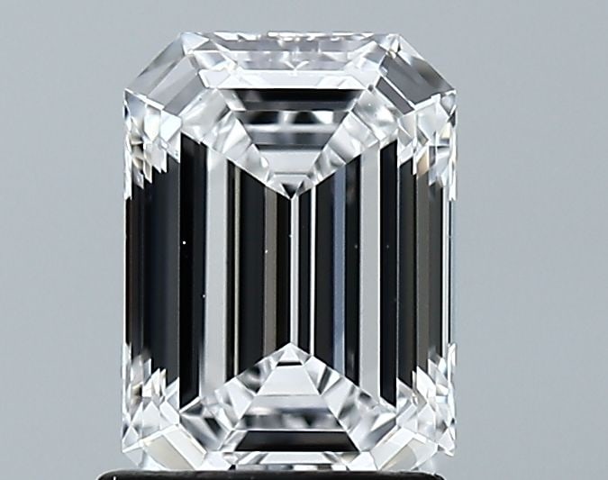 Loose Diamond - EMERALD 1.38ct D VS1: Loose Diamond - EMERALD 1.38ct D VS1 Source: This is a real non-mined Diamond that has been grown in a lab Shape: EMERALD Carats: 1.38 Color: D Clarity: VS1 Certification: GIA Video: