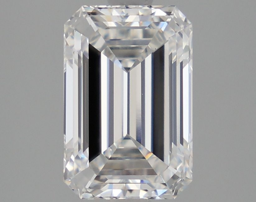 Loose Diamond - EMERALD 2.84ct E VS1: Loose Diamond - EMERALD 2.84ct E VS1 Source: This is a real non-mined Diamond that has been grown in a lab Shape: EMERALD Carats: 2.84 Color: E Clarity: VS1 Certification: IGI Video: