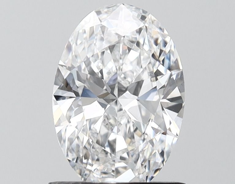 Loose Diamond - OVAL 1.37ct D VVS2: Loose Diamond - OVAL 1.37ct D VVS2 Source: This is a real non-mined Diamond that has been grown in a lab Shape: OVAL Carats: 1.37 Color: D Clarity: VVS2 Certification: IGI PLEASE NOTE: Framed, Large, 