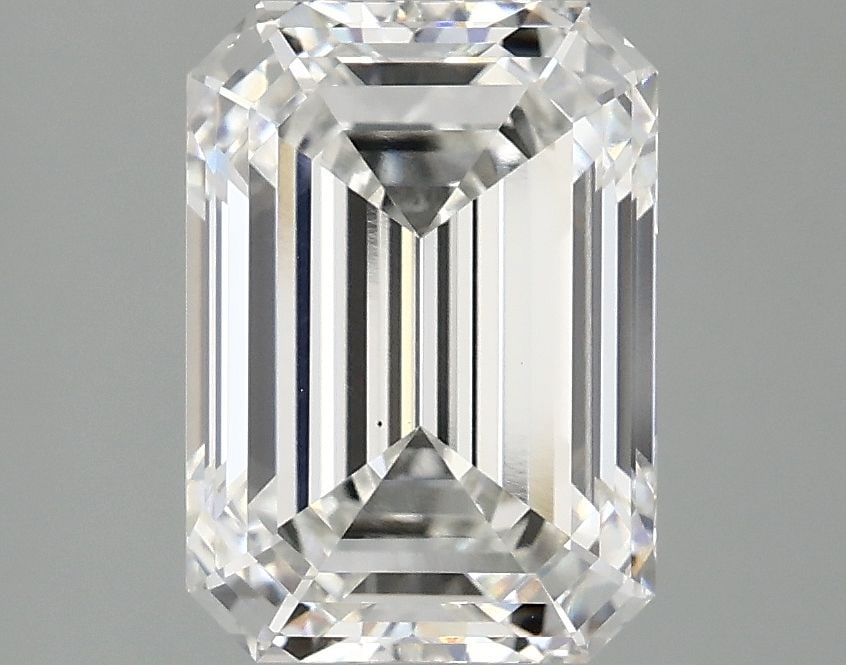 Loose Diamond - EMERALD 3.1ct G VS1: Loose Diamond - EMERALD 3.1ct G VS1 Source: This is a real non-mined Diamond that has been grown in a lab Shape: EMERALD Carats: 3.1 Color: G Clarity: VS1 Certification: IGI Video: