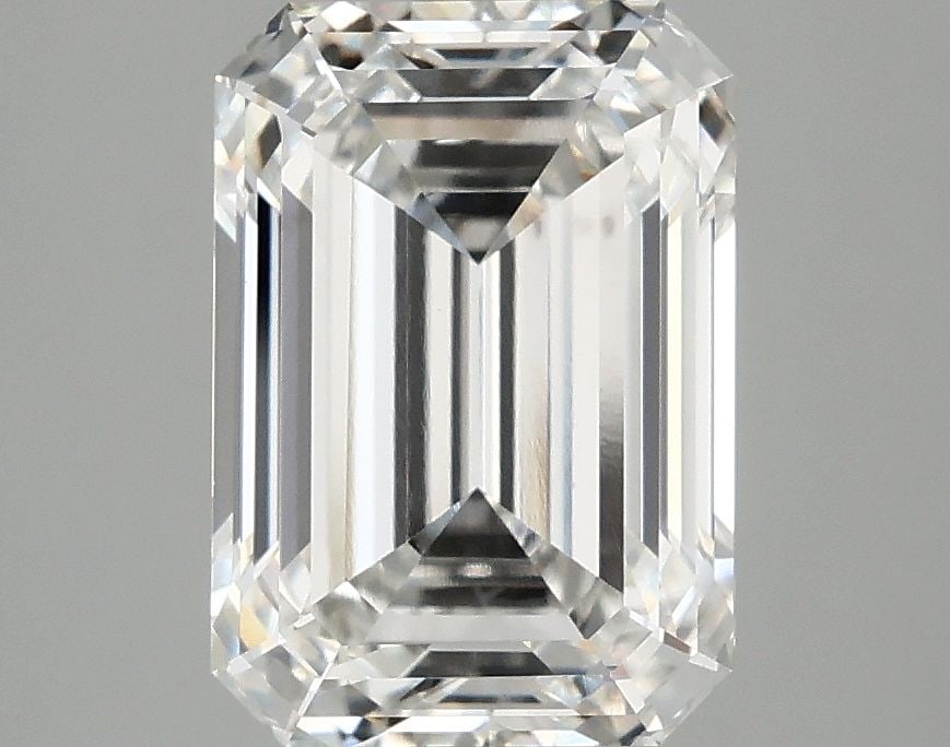 Loose Diamond - EMERALD 3.56ct F VS1: Loose Diamond - EMERALD 3.56ct F VS1 Source: This is a real non-mined Diamond that has been grown in a lab Shape: EMERALD Carats: 3.56 Color: F Clarity: VS1 Certification: IGI Video: