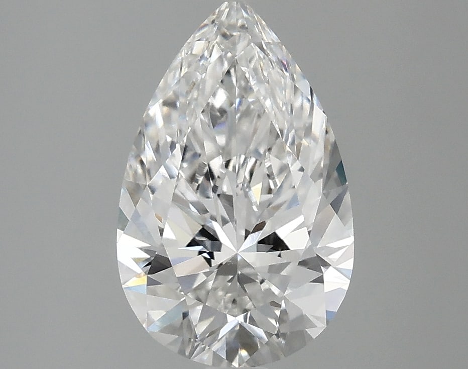 Loose Diamond - PEAR 1.92ct E VS1: Loose Diamond - PEAR 1.92ct E VS1 Source: This is a real non-mined Diamond that has been grown in a lab Shape: PEAR Carats: 1.92 Color: E Clarity: VS1 Certification: IGI Condition: Pre-Owned PLEASE NO