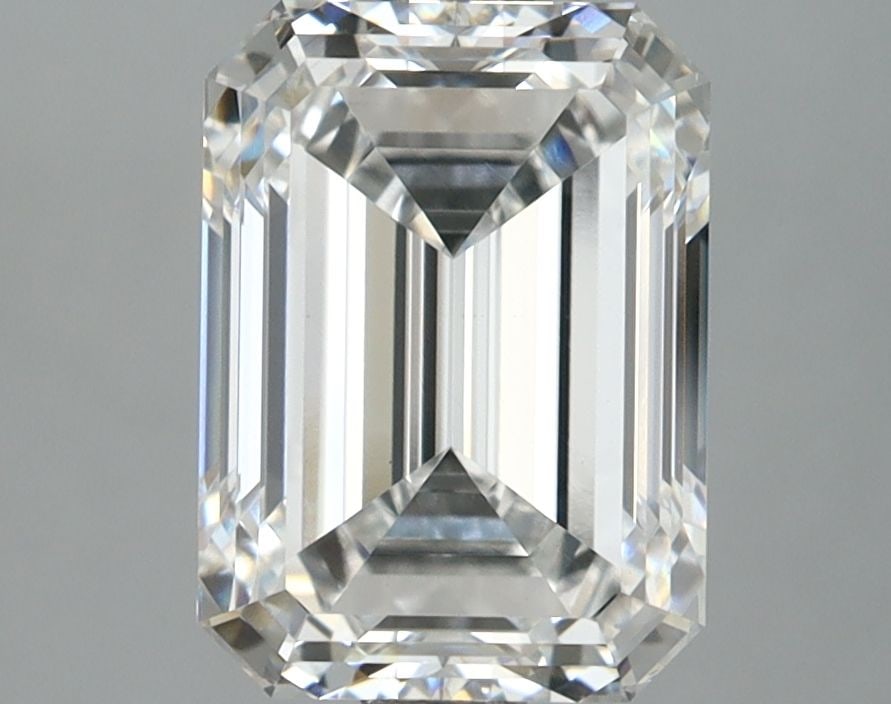 Loose Diamond - EMERALD 3.04ct E VS1: Loose Diamond - EMERALD 3.04ct E VS1 Source: This is a real non-mined Diamond that has been grown in a lab Shape: EMERALD Carats: 3.04 Color: E Clarity: VS1 Certification: IGI Video: