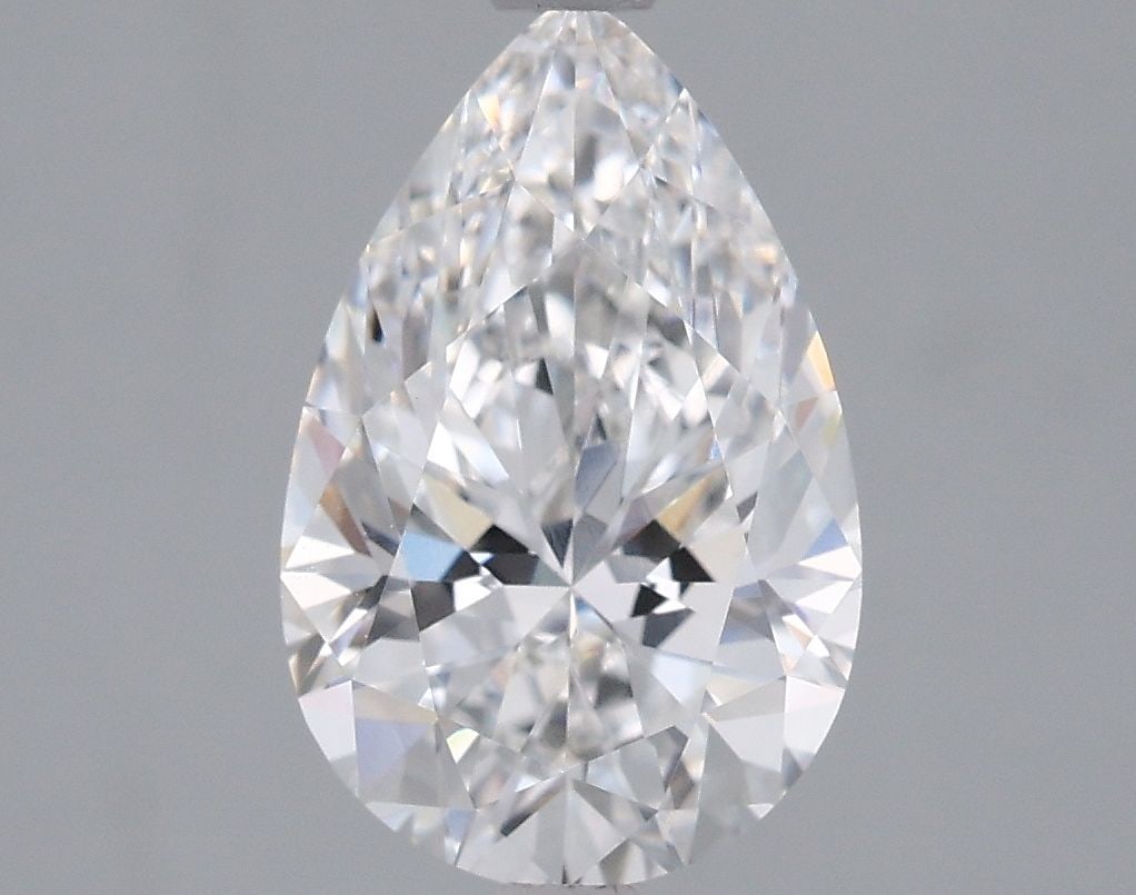 Loose Diamond - PEAR 2.01ct E VVS1: Loose Diamond - PEAR 2.01ct E VVS1 Source: This is a real non-mined Diamond that has been grown in a lab Shape: PEAR Carats: 2.01 Color: E Clarity: VVS1 Certification: IGI Video: Video Link PLEASE