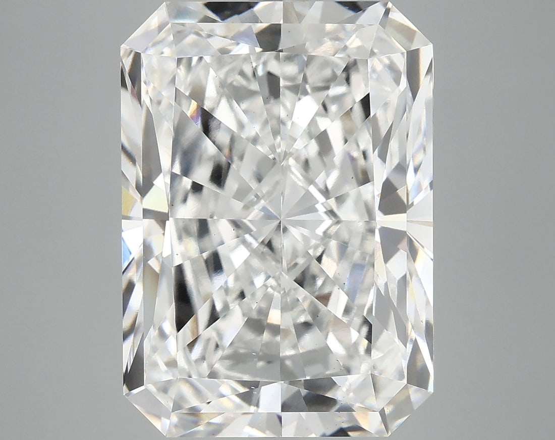 Loose Diamond - RADIANT 10.15ct E VS1: Loose Diamond - RADIANT 10.15ct E VS1 Source: This is a real non-mined Diamond that has been grown in a lab Shape: RADIANT Carats: 10.15 Color: E Clarity: VS1 Certification: IGI Condition: Pre-Owned P