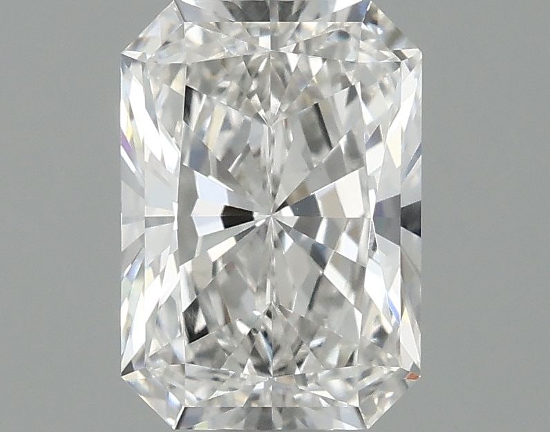 Loose Diamond - RADIANT 0.97ct F VVS2: Loose Diamond - RADIANT 0.97ct F VVS2 Source: This is a real non-mined Diamond that has been grown in a lab Shape: RADIANT Carats: 0.97 Color: F Clarity: VVS2 Certification: IGI Video: